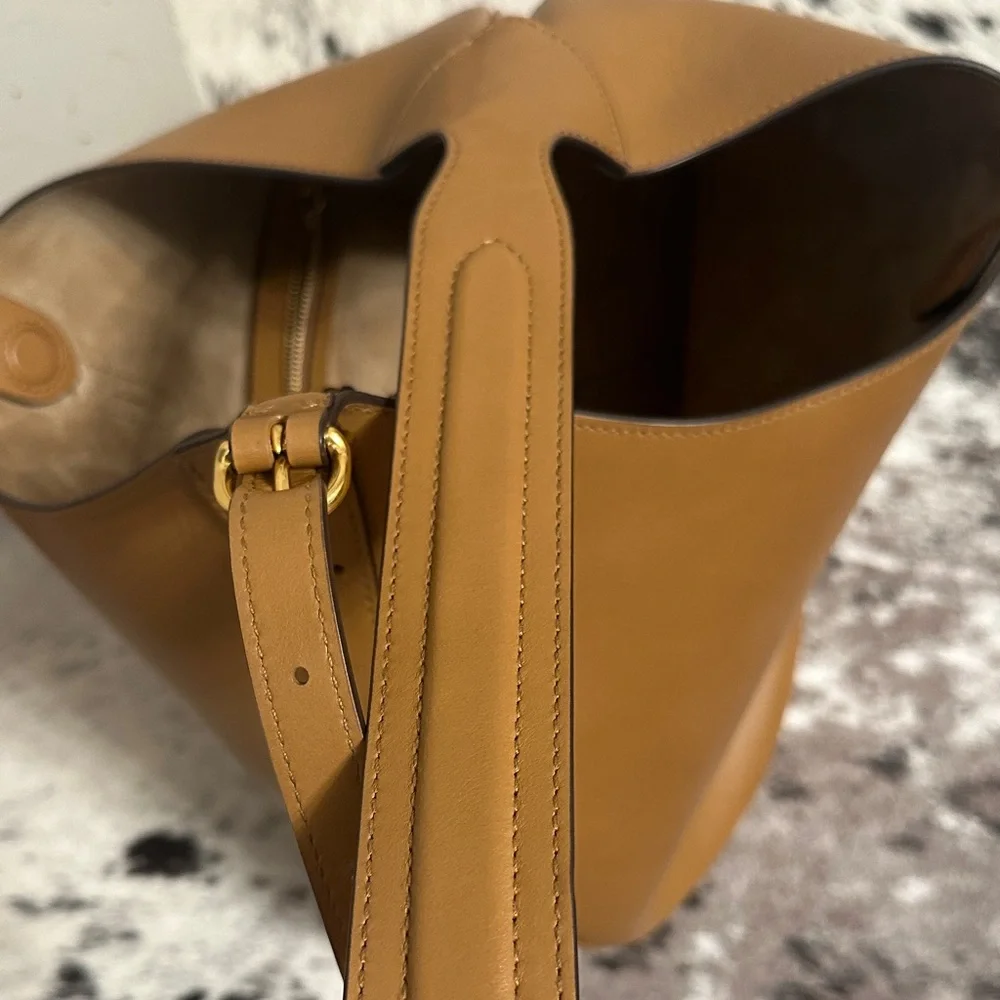 POLO ID CALFSKIN LARGE Shoulder Bag - Picture 11 of 13
